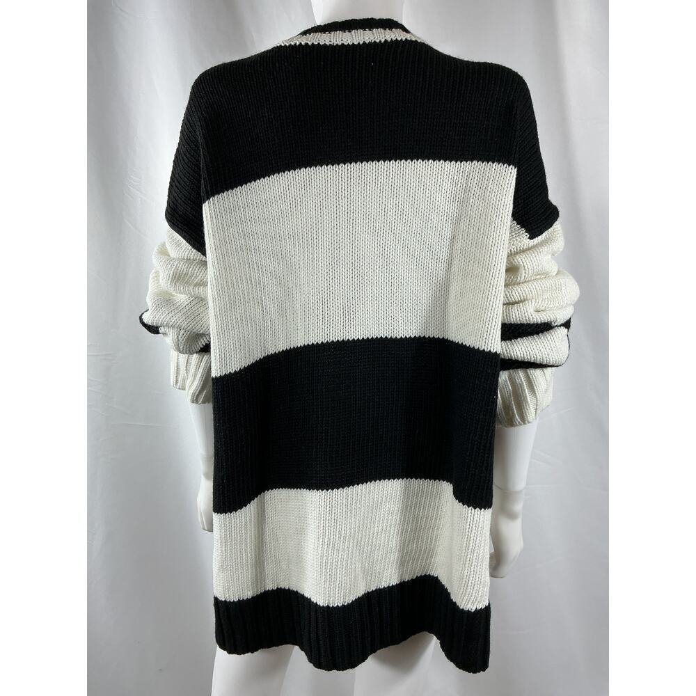 Show Me Your MuMu Black and White Sweater - Picture 3 of 5